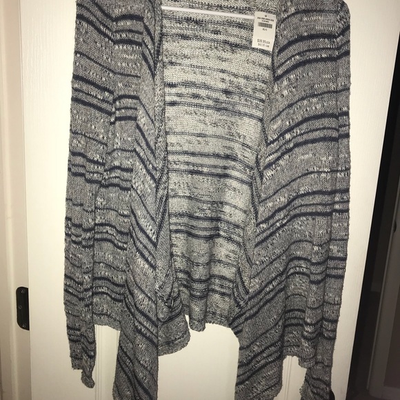 Hollister sweater cardigan 🌟 brand new - Picture 3 of 3